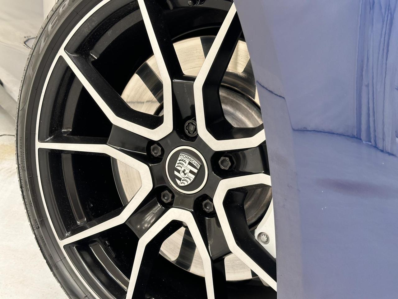 Porsche Taycan LB22MVG