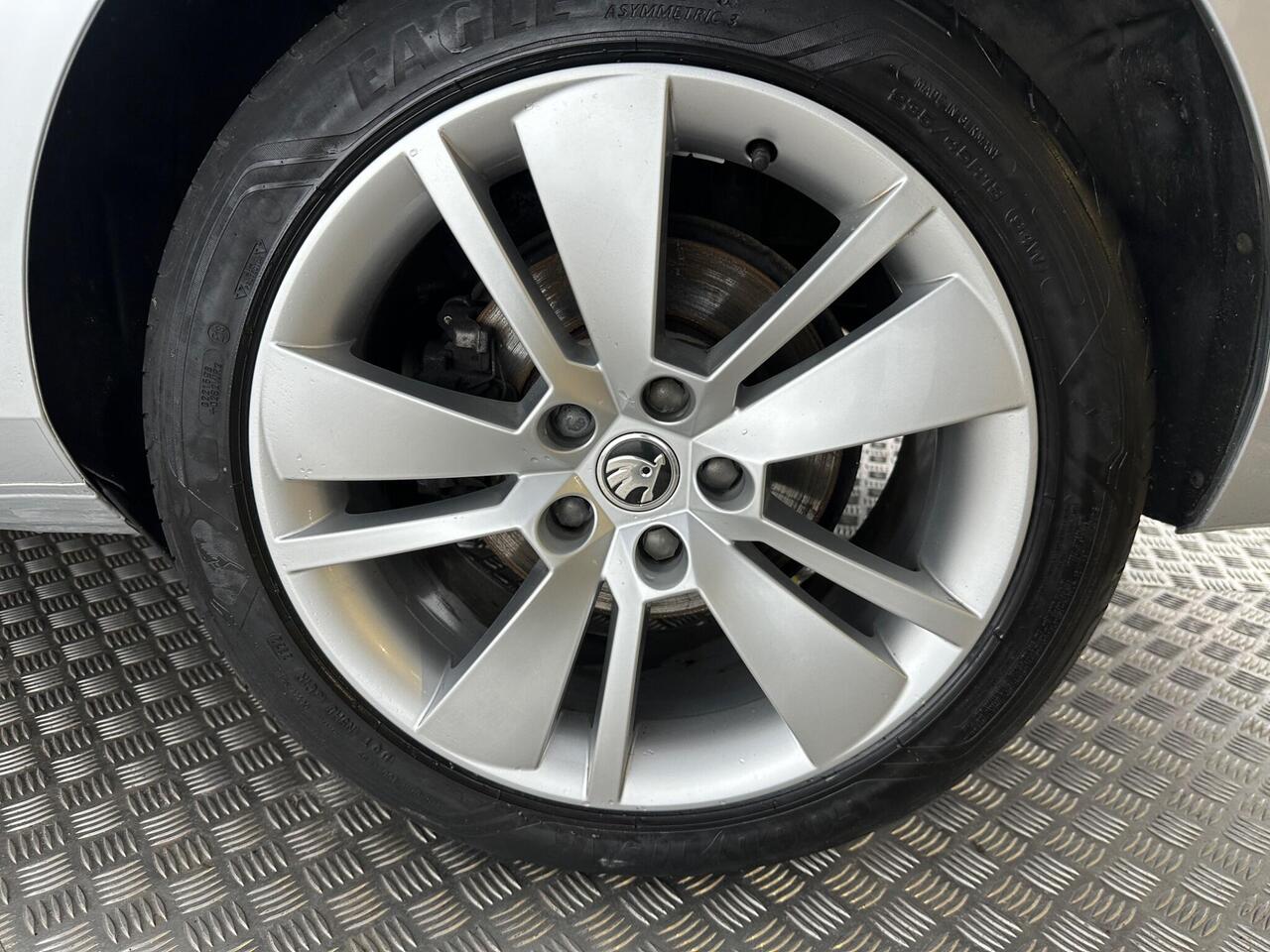 Skoda Superb BF72DFD