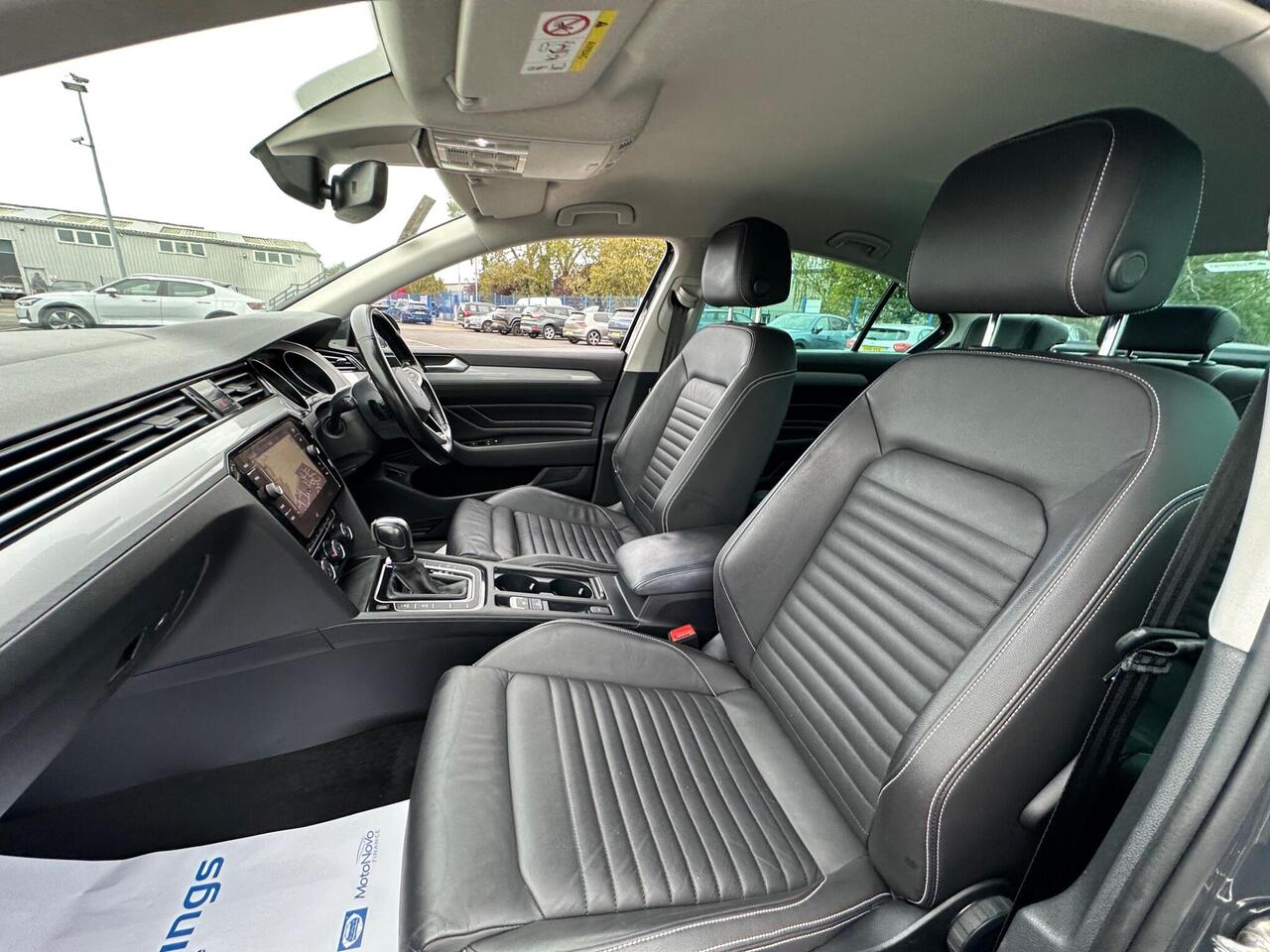 Volkswagen Passat YE70PYB