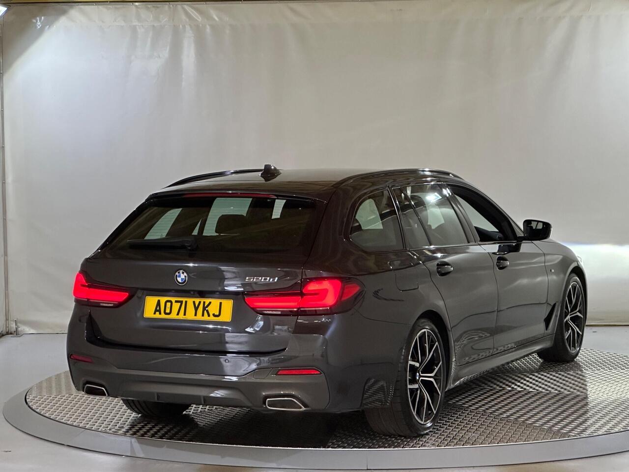 BMW 5 Series AO71YKJ