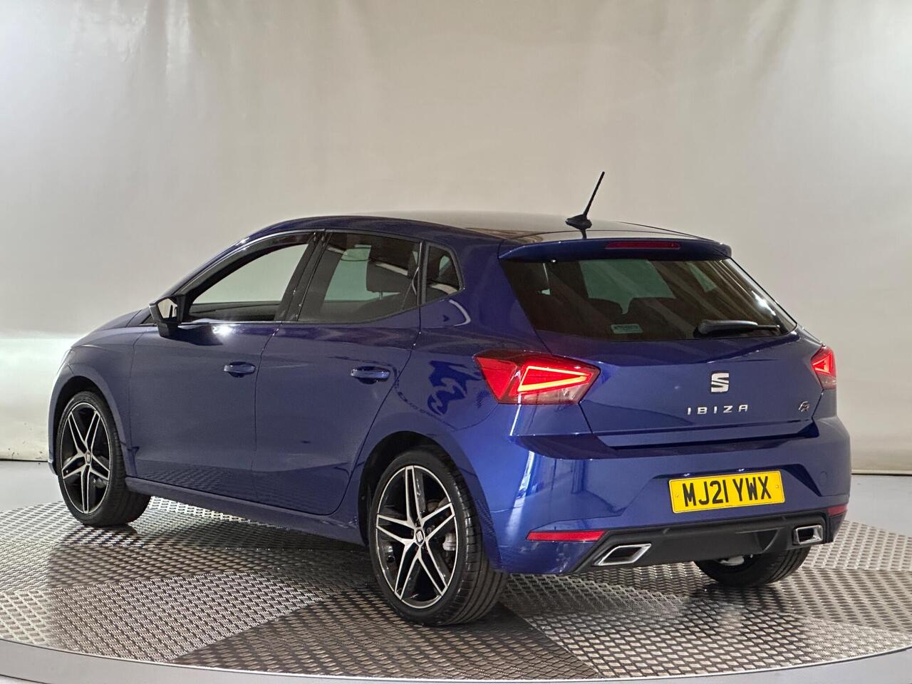 SEAT Ibiza MJ21YWX