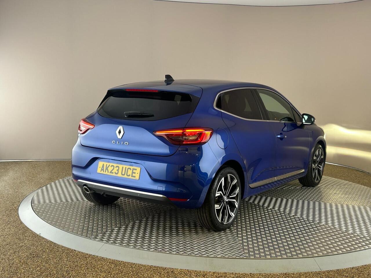 Renault Clio AK23UCE