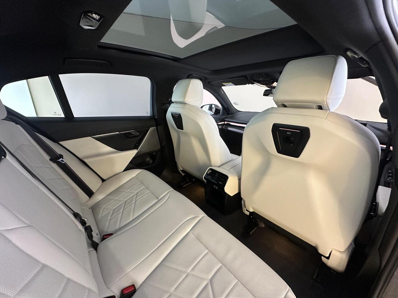 BMW i5 CK24WZO