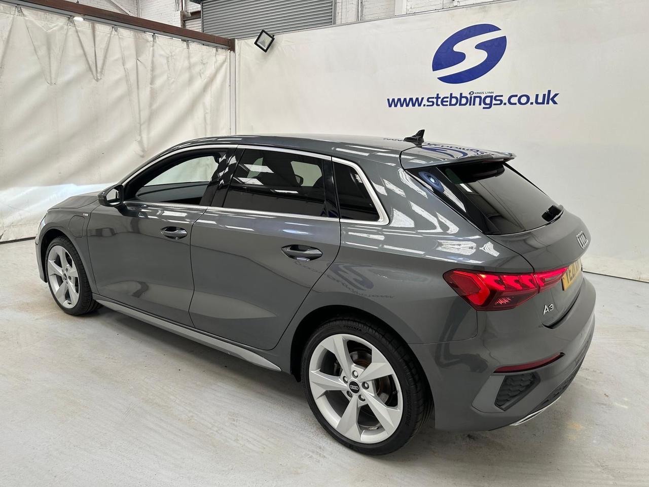Audi A3 YE21XNF