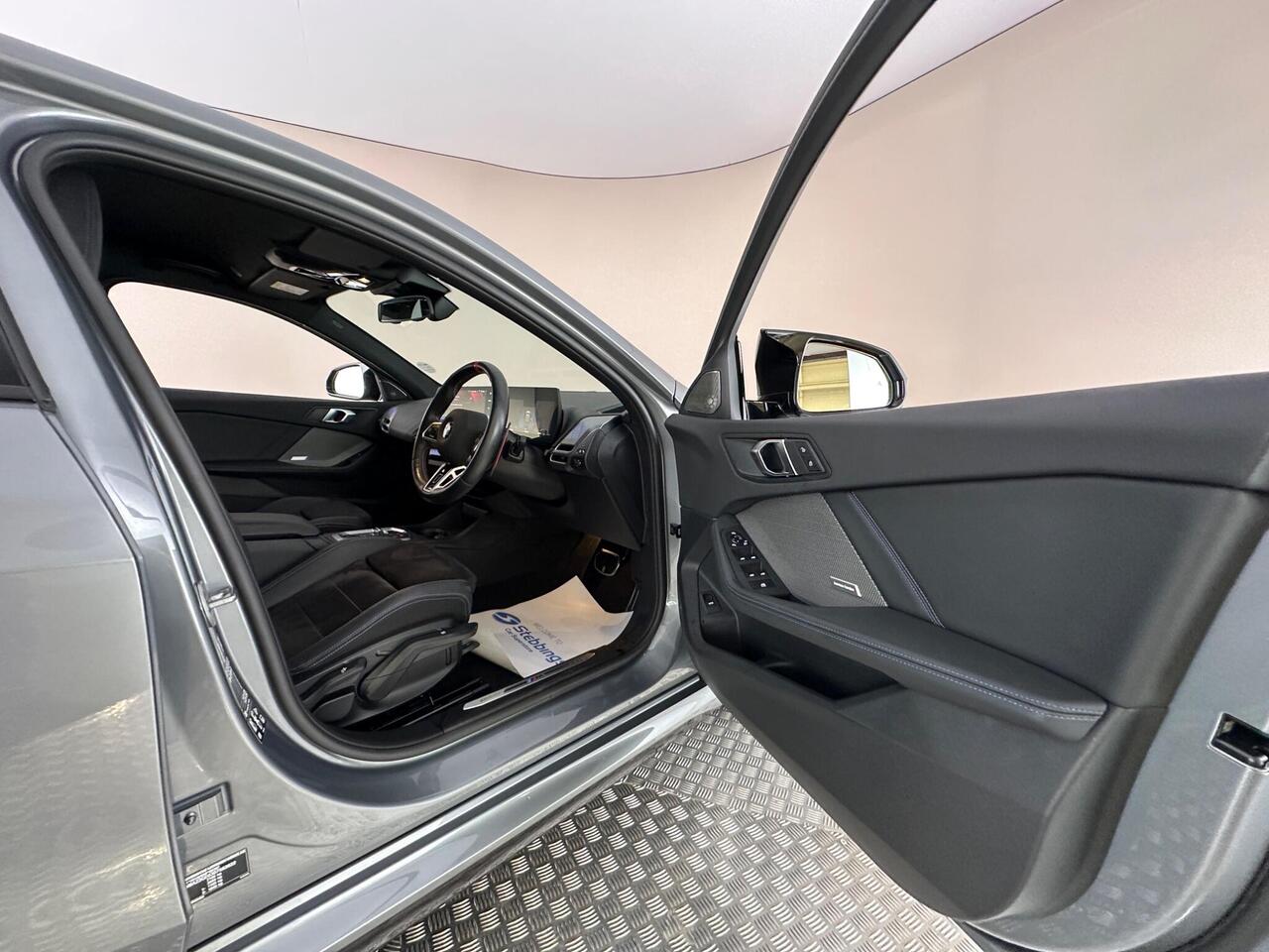 BMW 1 Series AK25JYJ