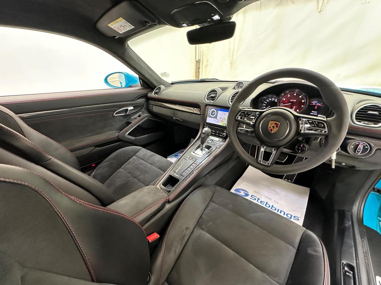 Porsche 718 Cayman AF19HFM