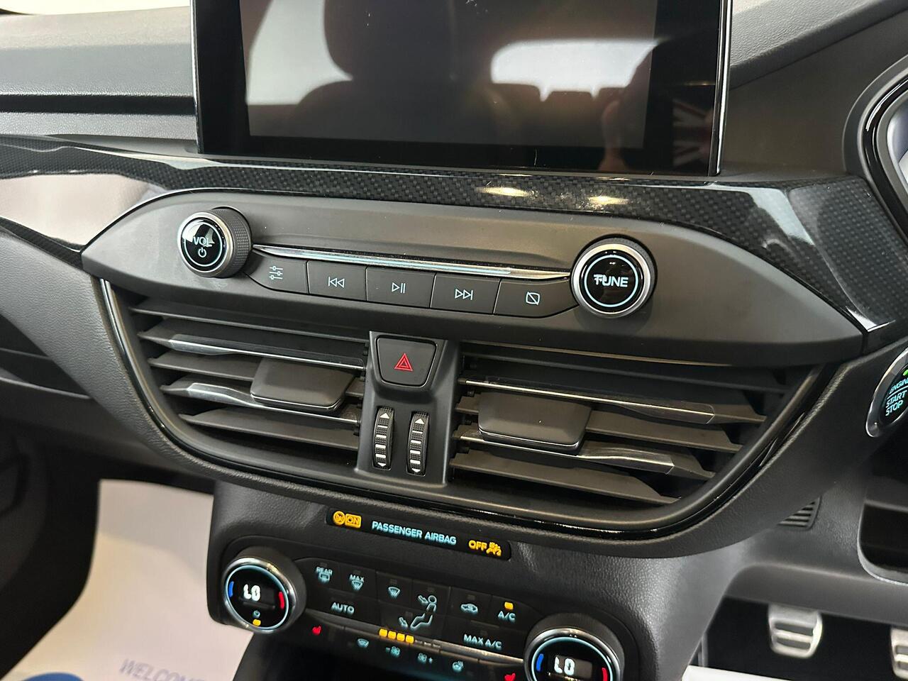Ford Focus FV70XUA