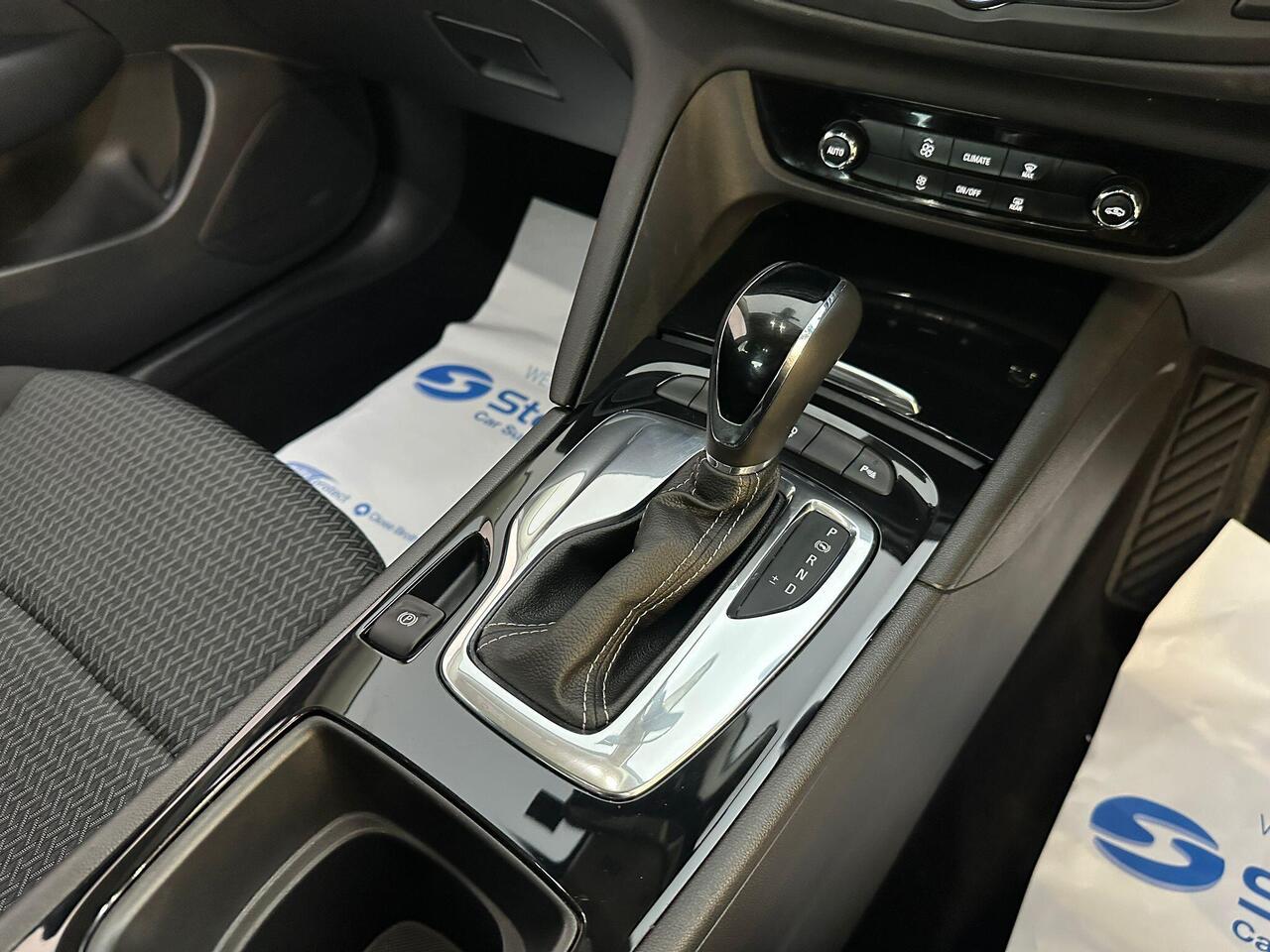 Vauxhall Insignia FP21RVM