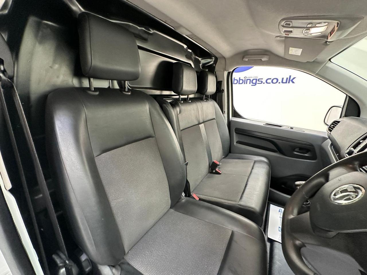Vauxhall Vivaro DT70GHH
