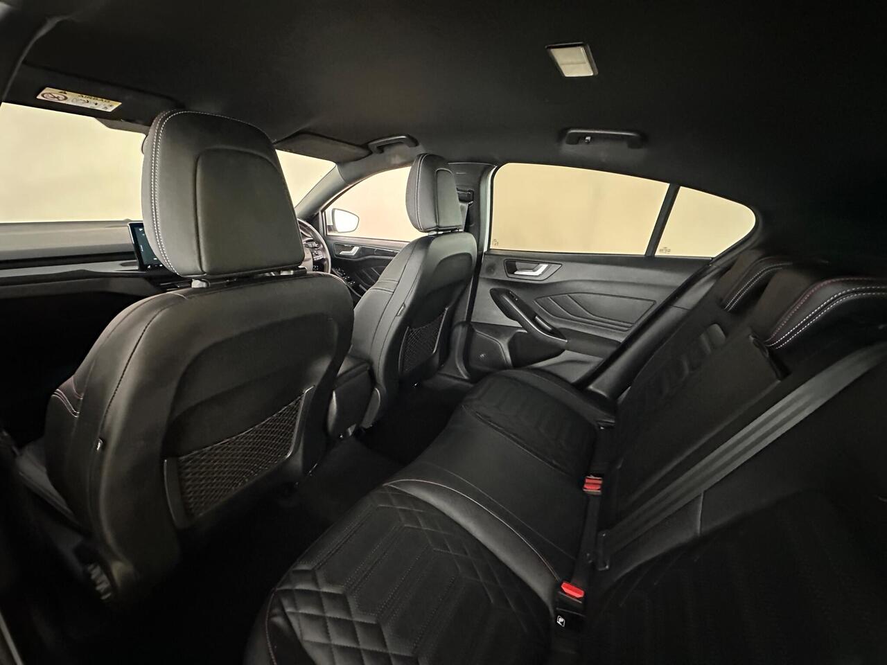 Ford Focus DN23CRZ
