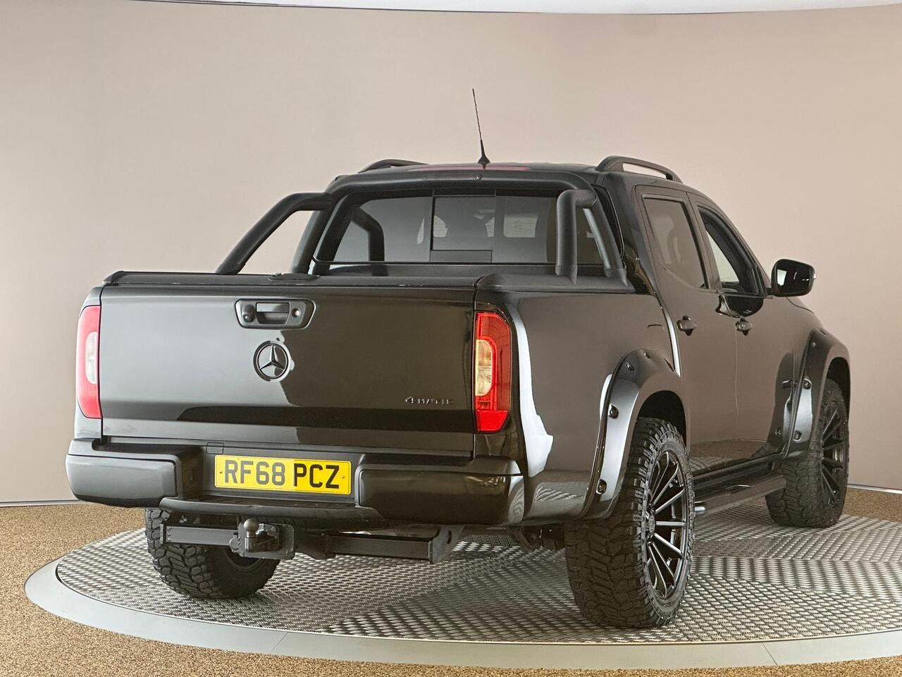 Mercedes-Benz X Class RF68PCZ