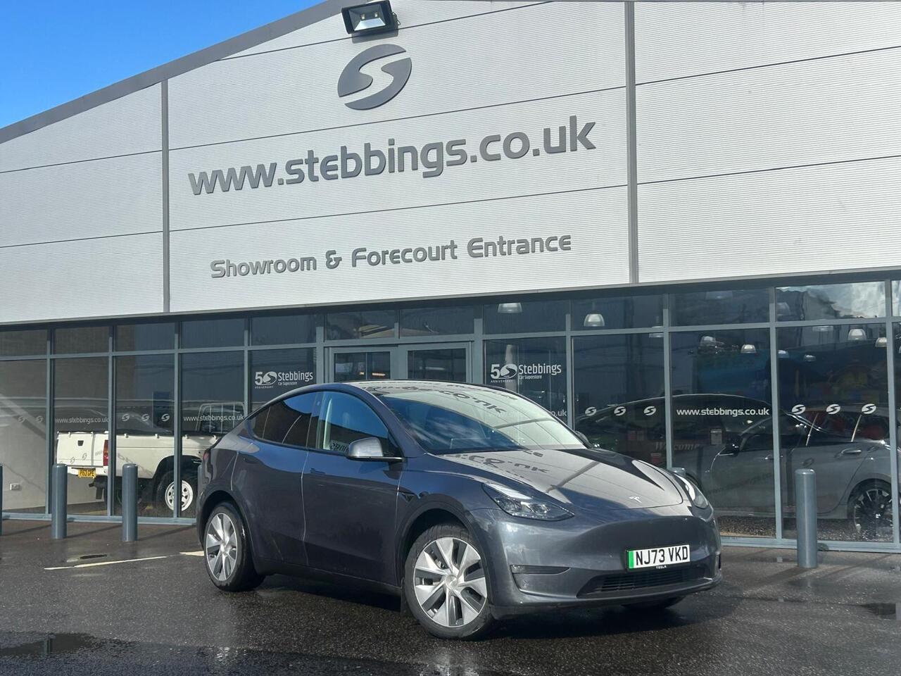 Tesla Model Y NJ73VKD