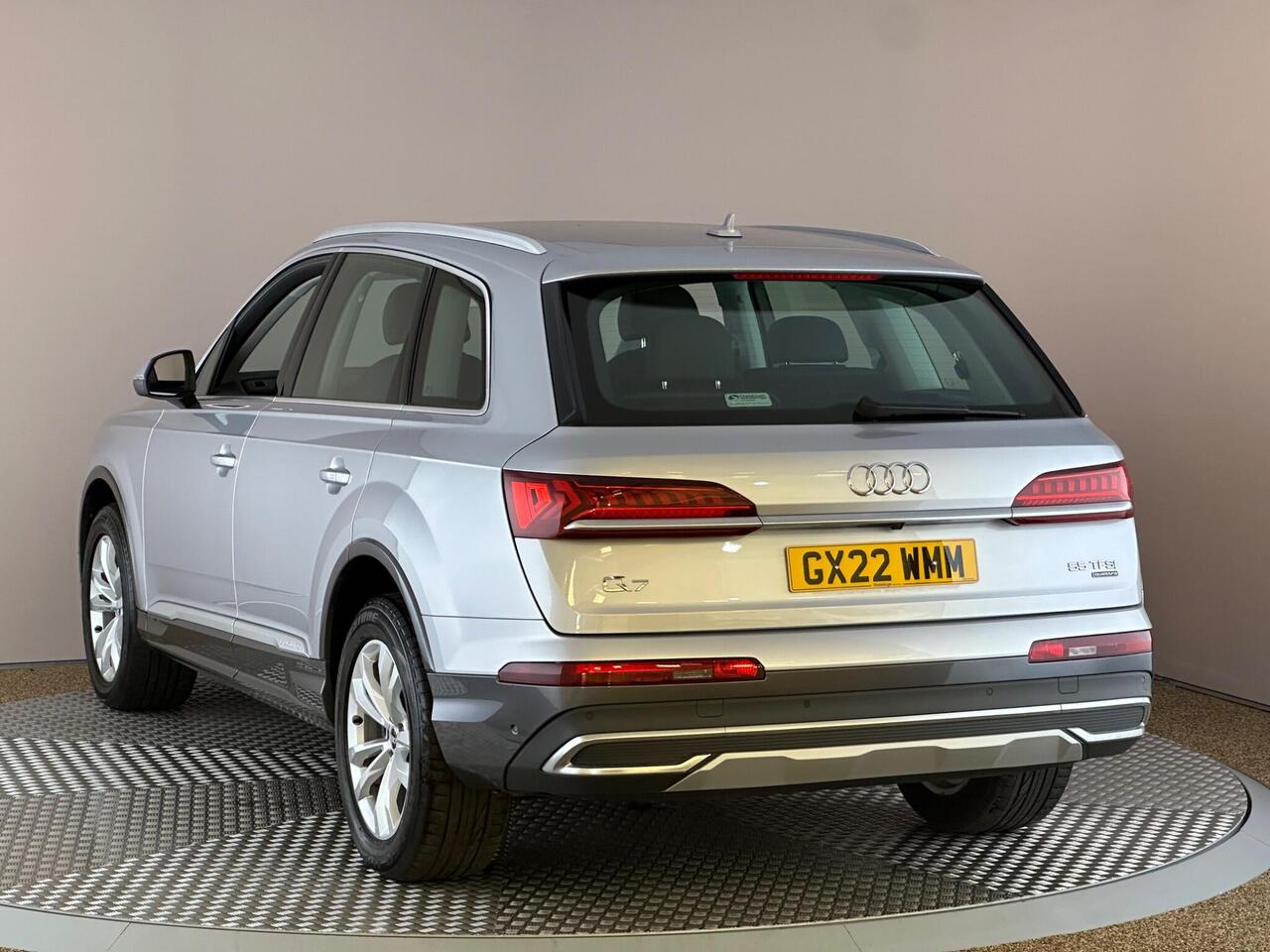 Audi Q7 GX22WMM