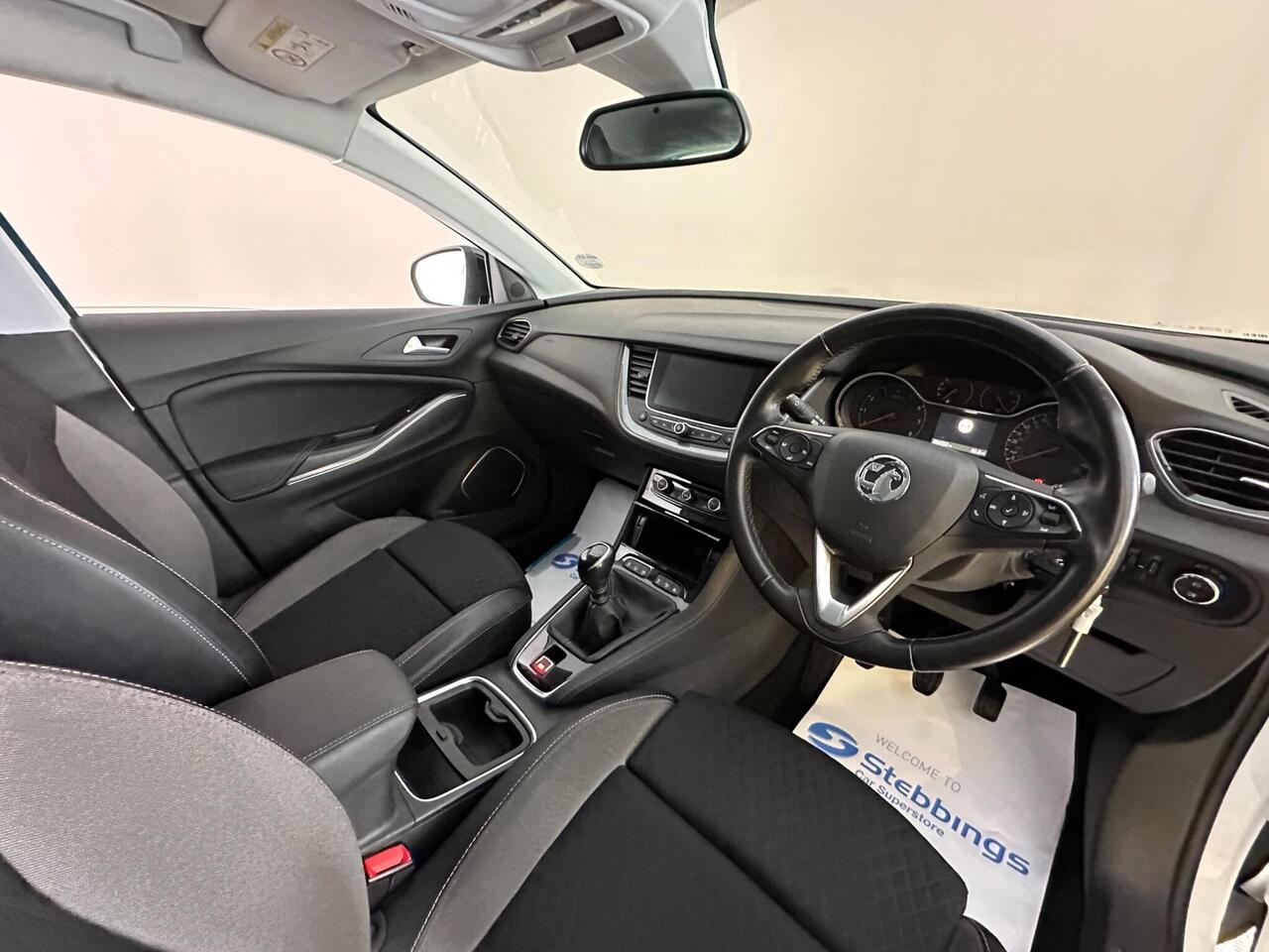 Vauxhall Grandland X SL69XEP