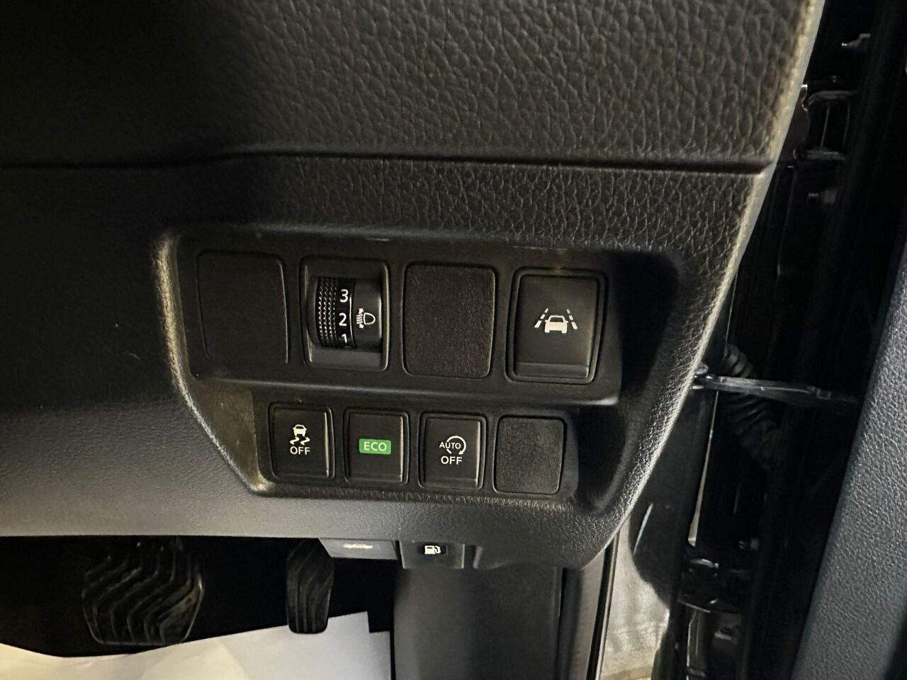 Nissan Qashqai FM66OOB