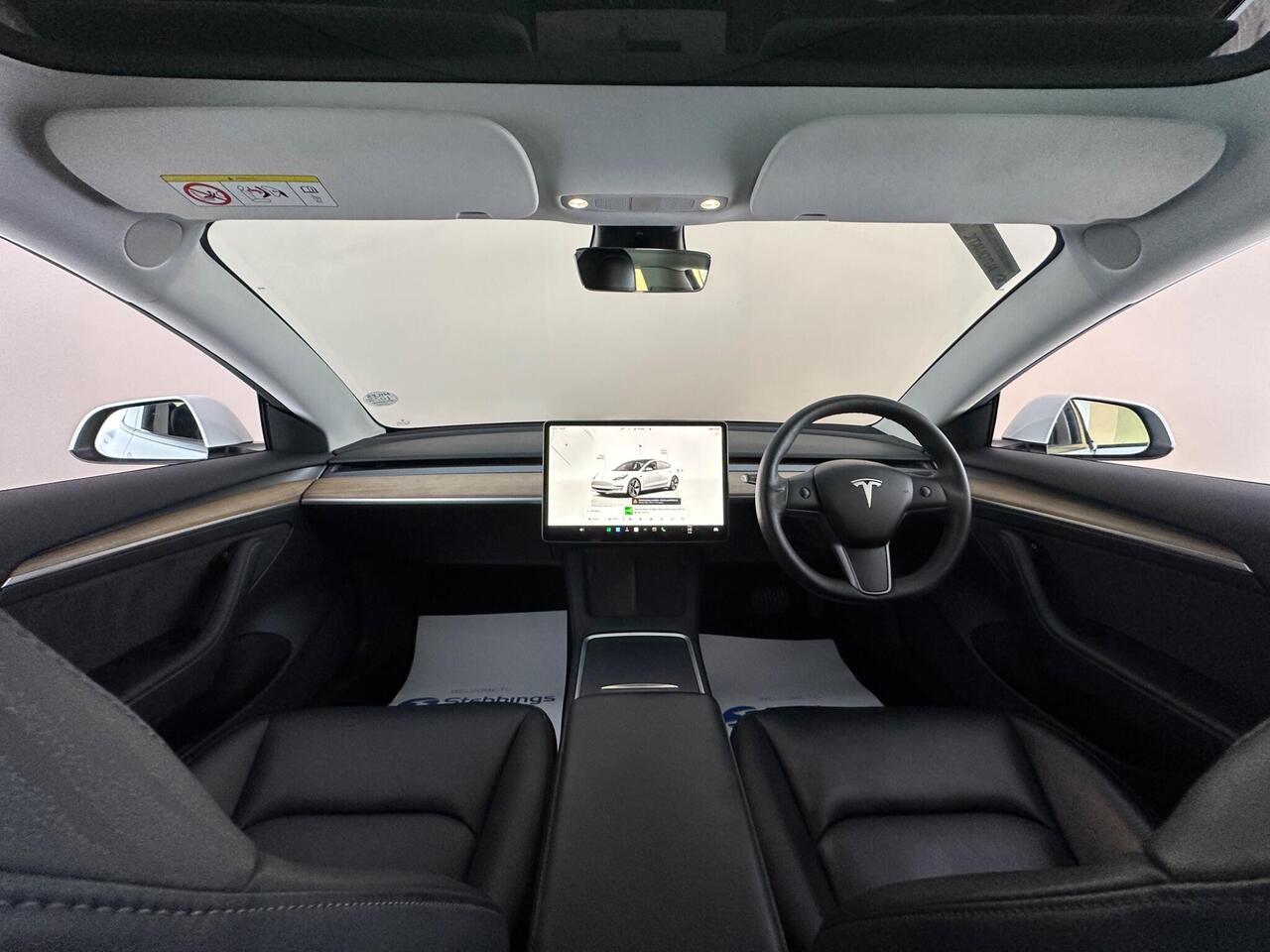 Tesla Model 3 AF22DGX