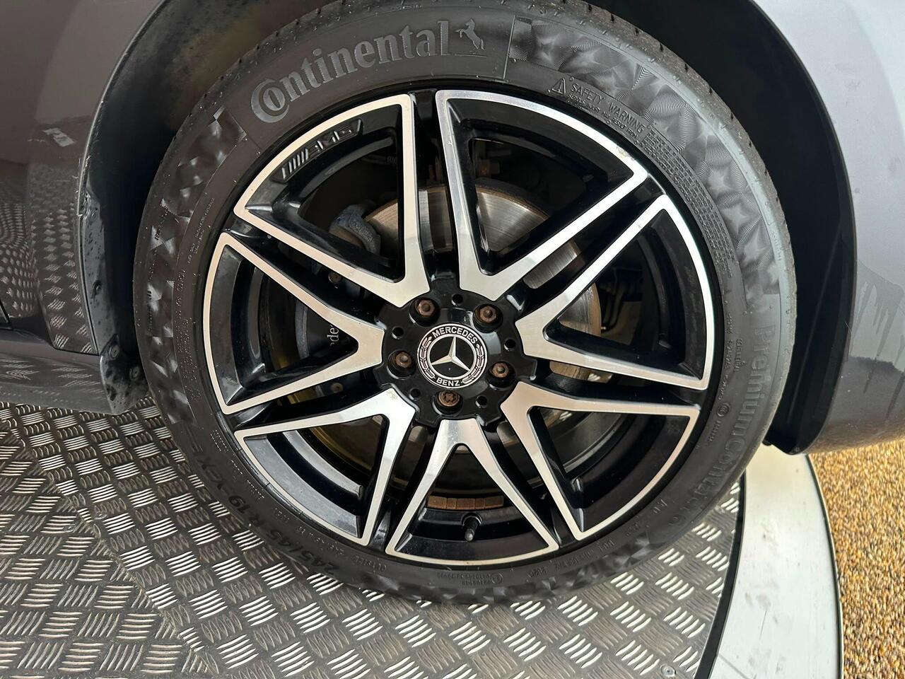 Mercedes-Benz V Class LP72GYC