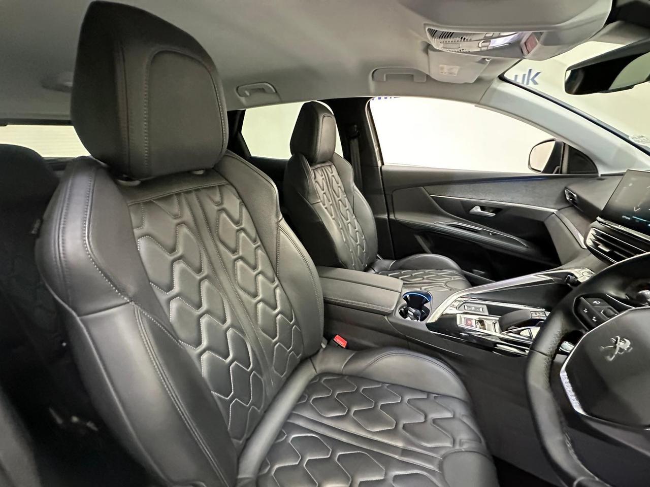 Peugeot 3008 VU71KBN