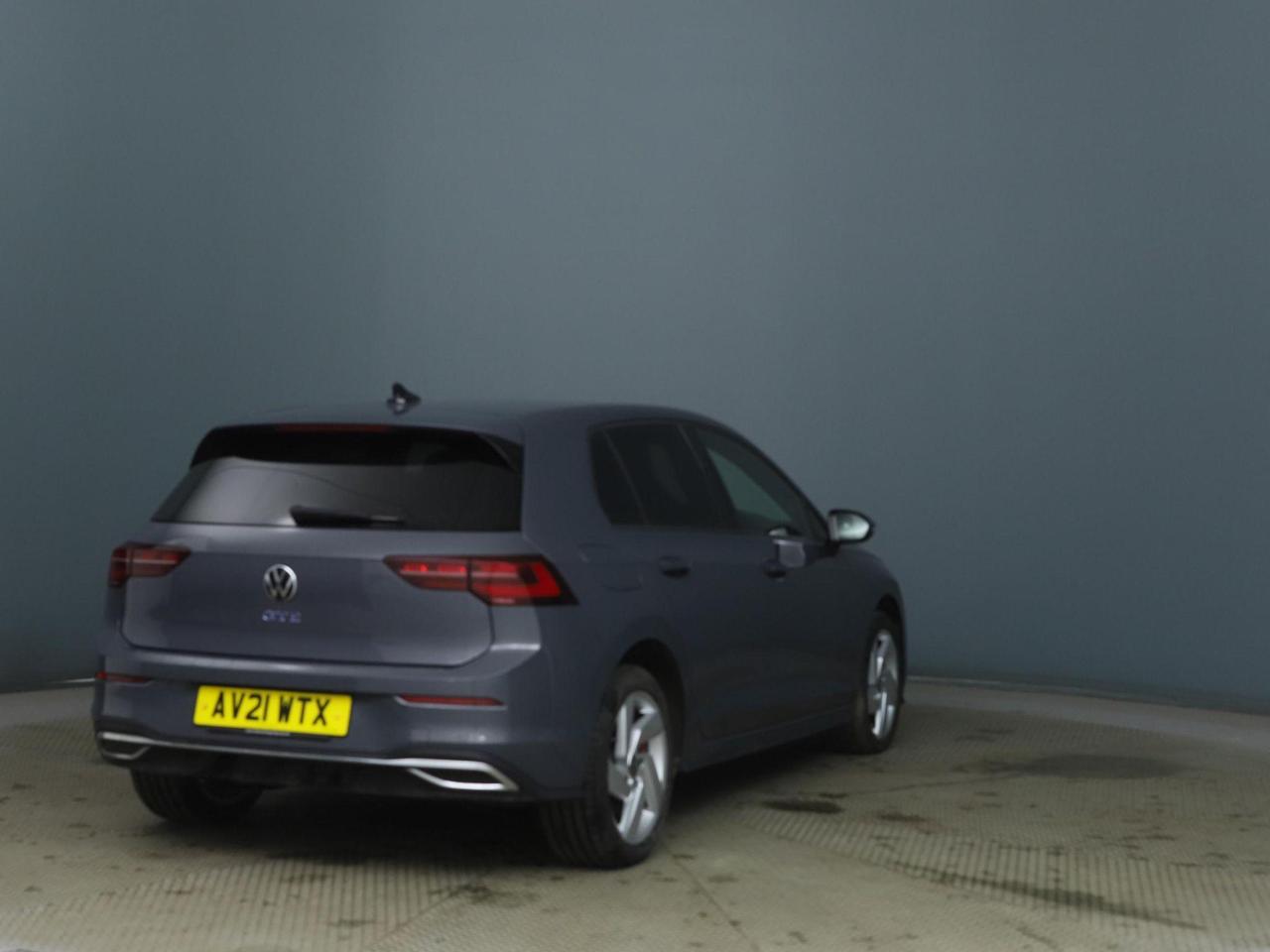 Volkswagen Golf AV21WTX