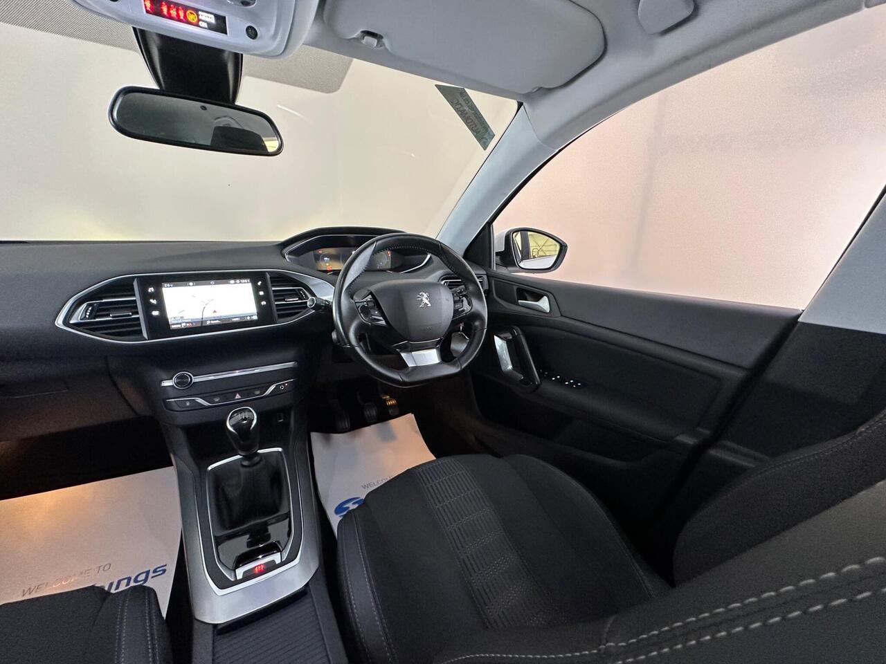 Peugeot 308 SW YB21VWC