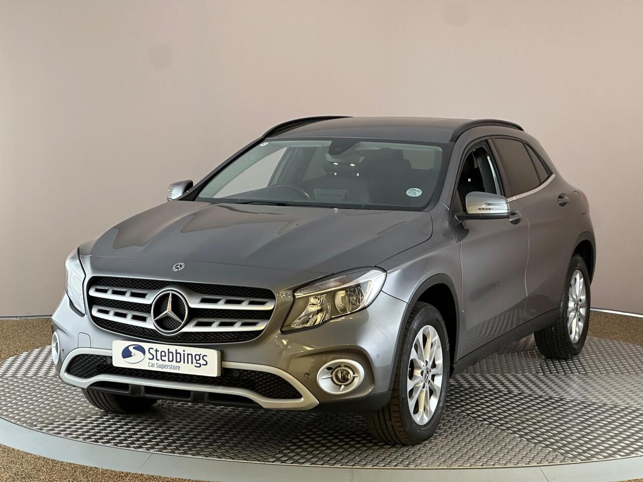 Mercedes-Benz GLA SP68OKA