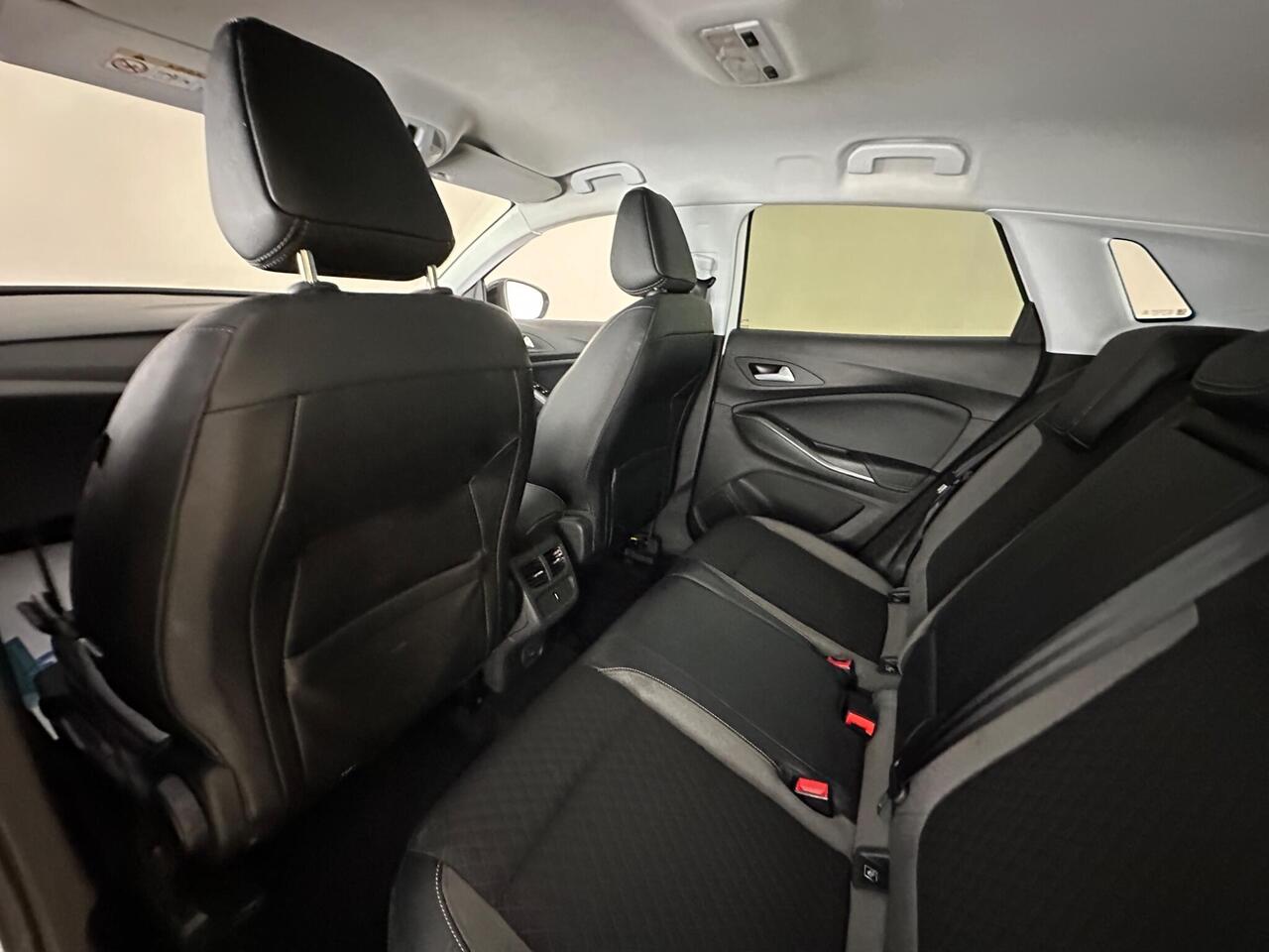 Vauxhall Grandland X SL69XEP