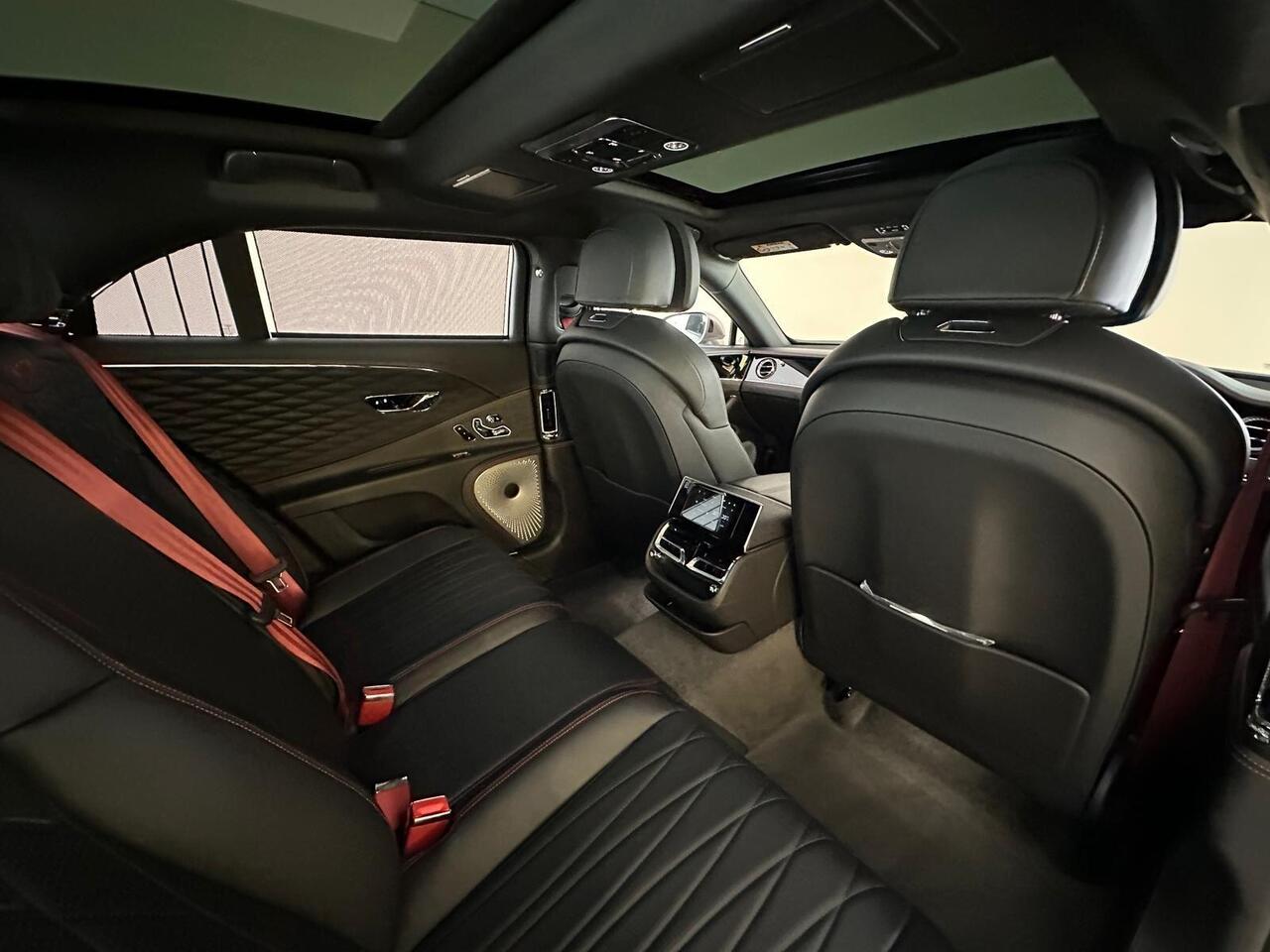 Bentley Flying Spur SN71VZD
