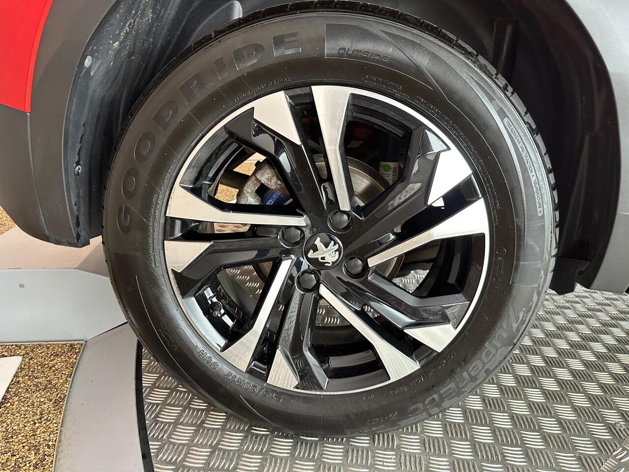 Peugeot 2008 RF71EOO