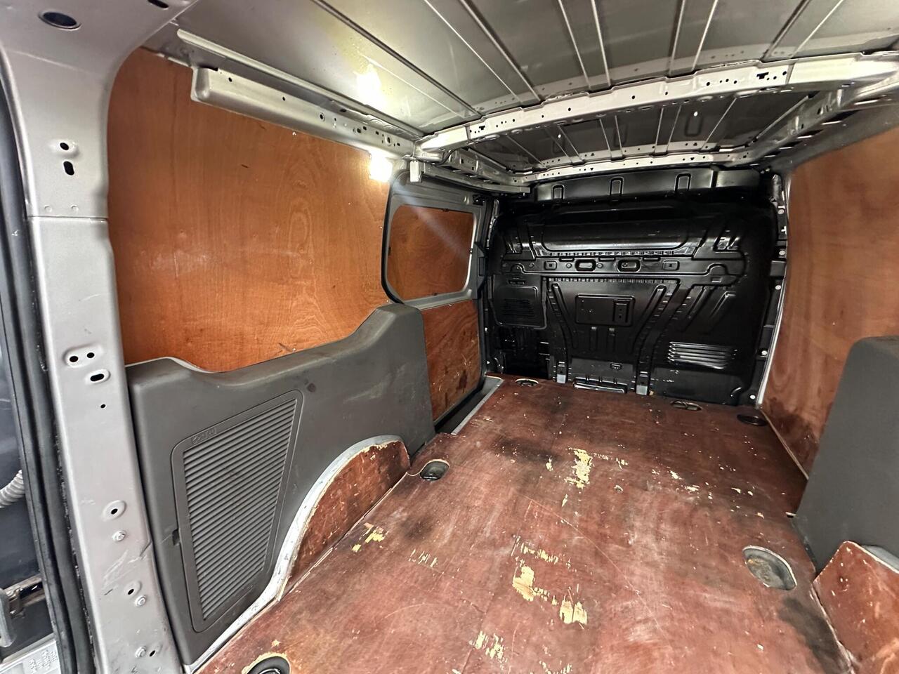 Ford Transit Connect AE21KCU
