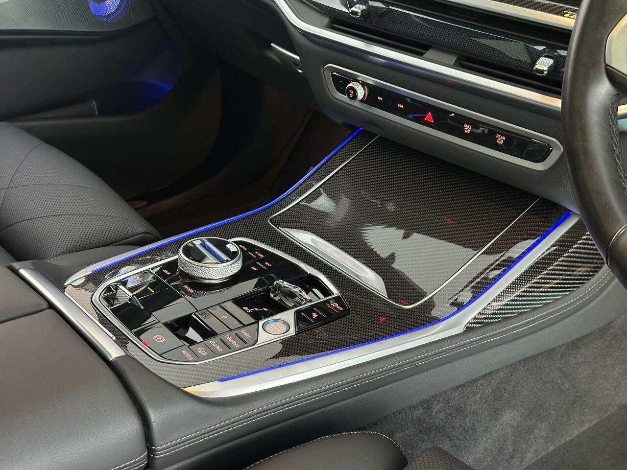 BMW X7 AU74GRK
