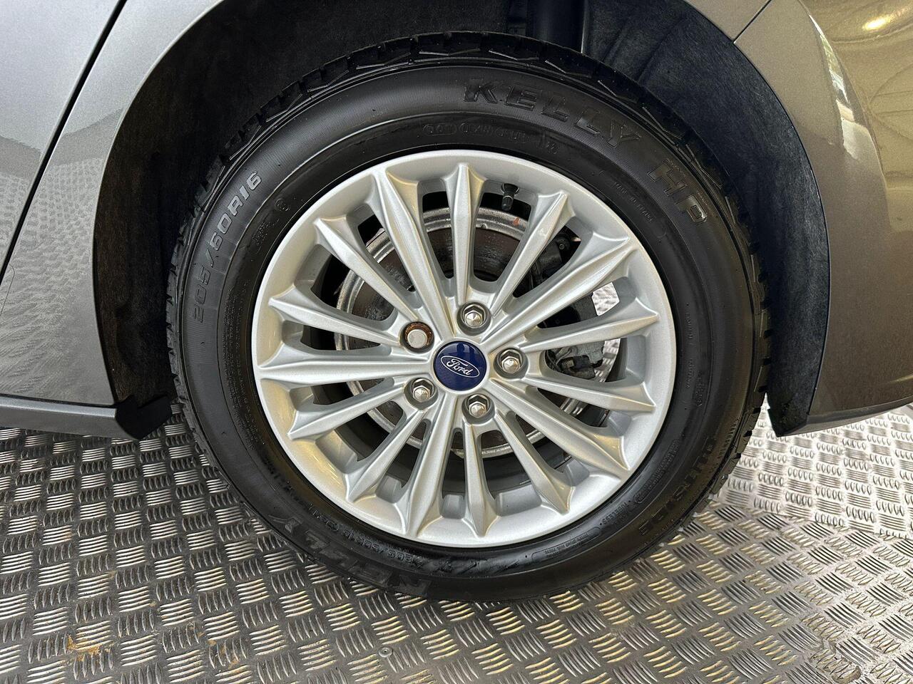 Ford Focus KW69ZVB