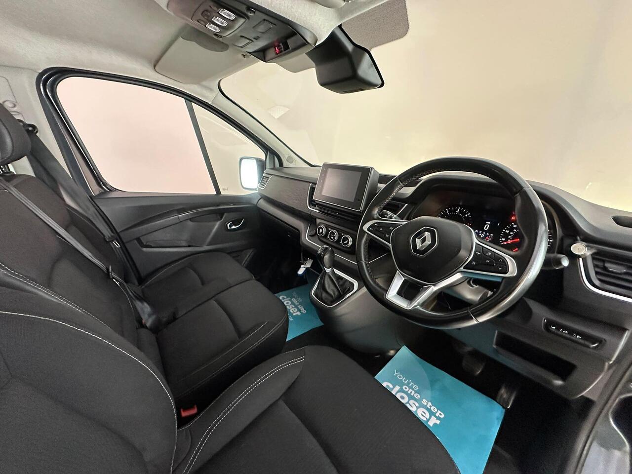 Renault Trafic NU24RXB