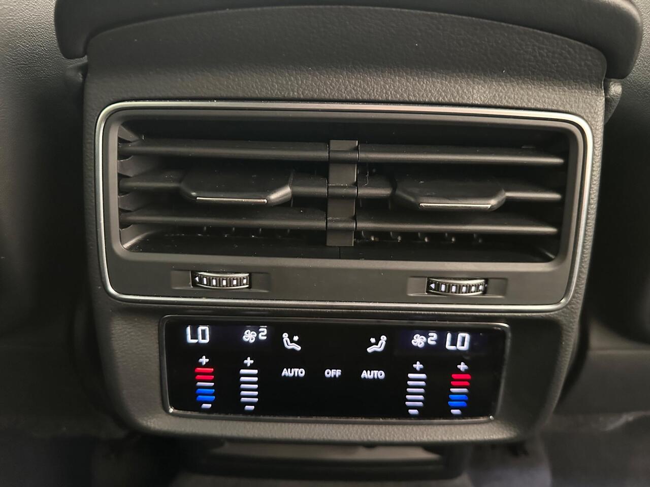Audi Q7 SG21ZYR