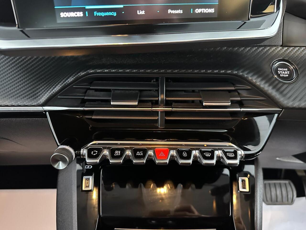 Peugeot E-208 SM71FXD