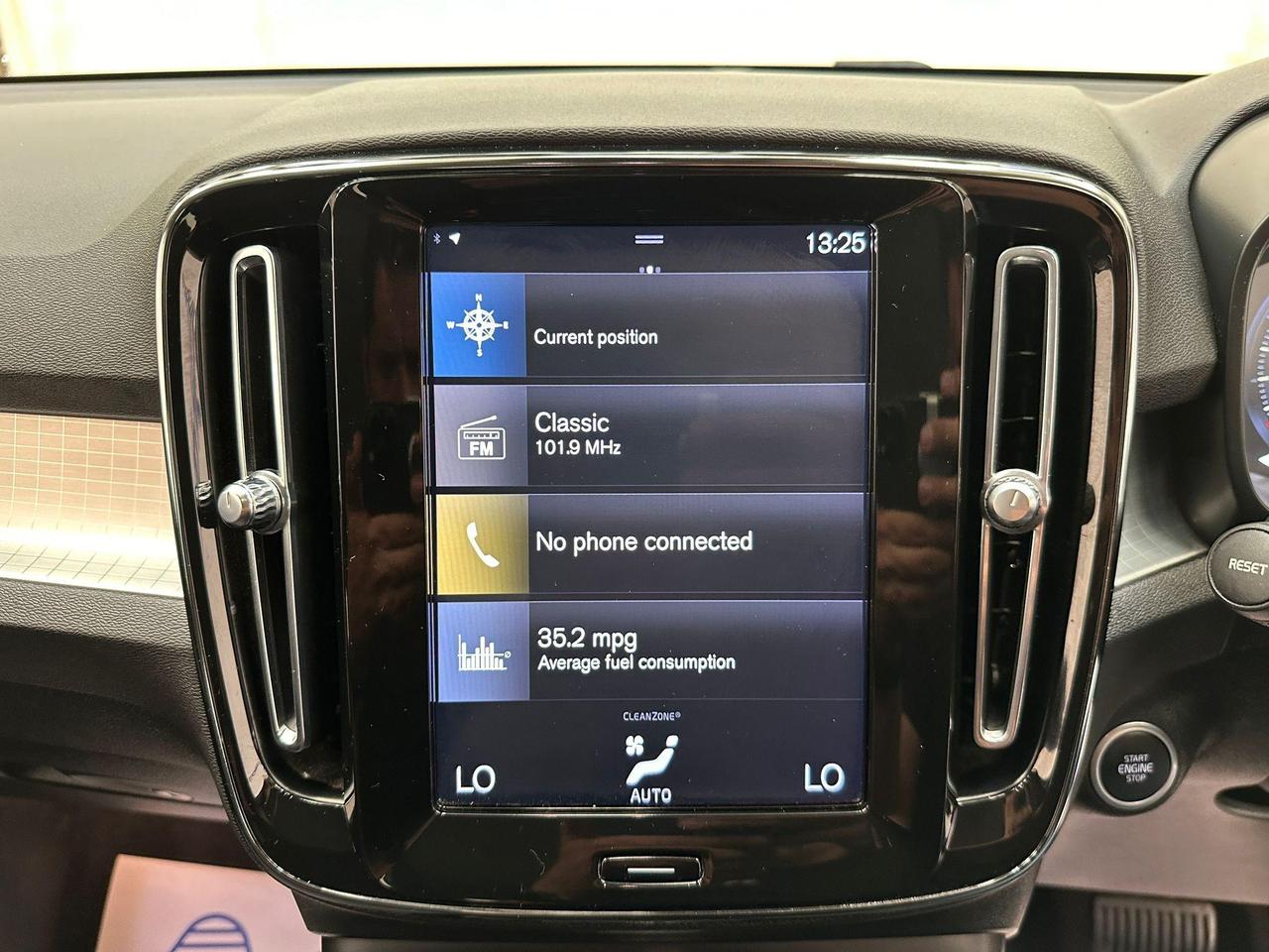 Volvo XC40 YM70FWV