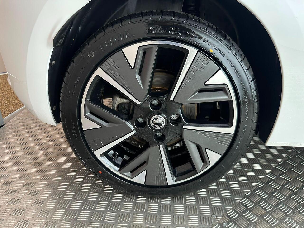 Vauxhall Corsa Electric GY71LNG