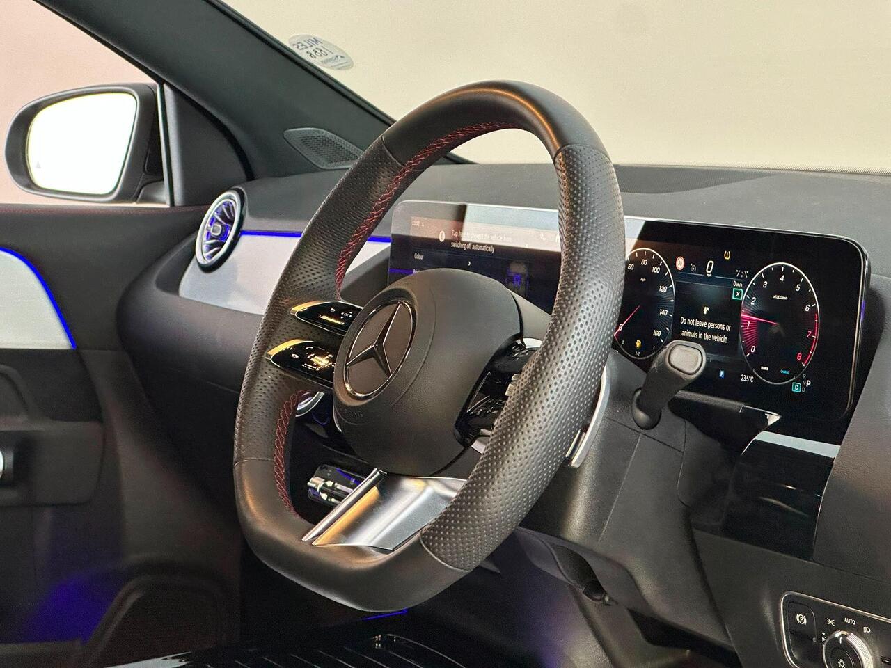 Mercedes-Benz GLA LT26DWZ