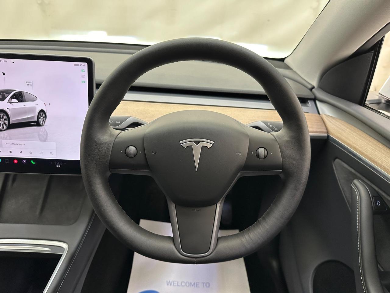 Tesla Model Y AJ22CZU