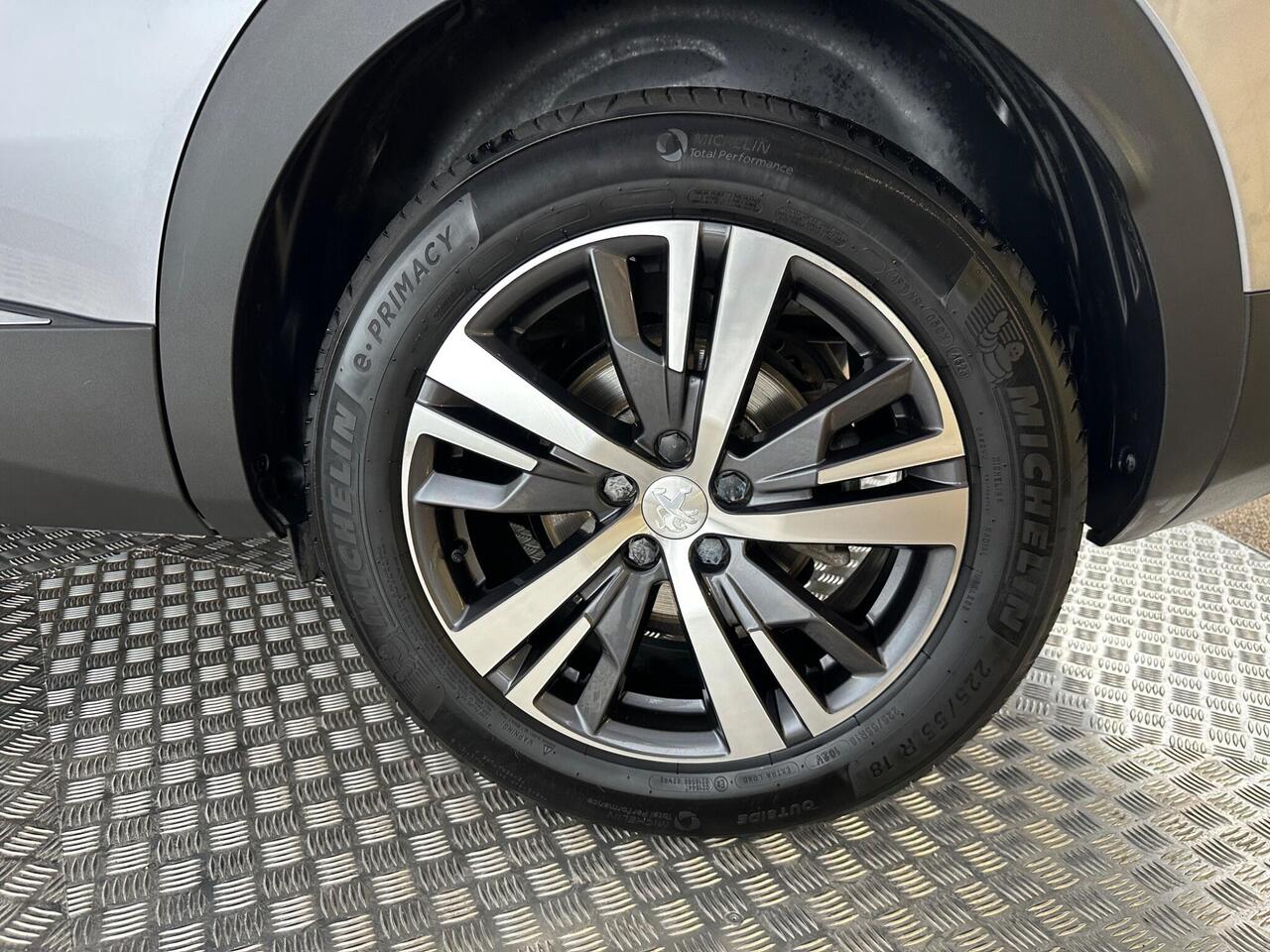 Peugeot 3008 BJ24GXX