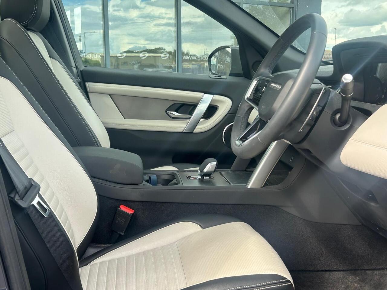 Land Rover Discovery Sport FX74UFP