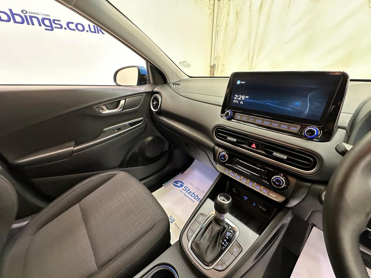 Hyundai KONA DU71YMC