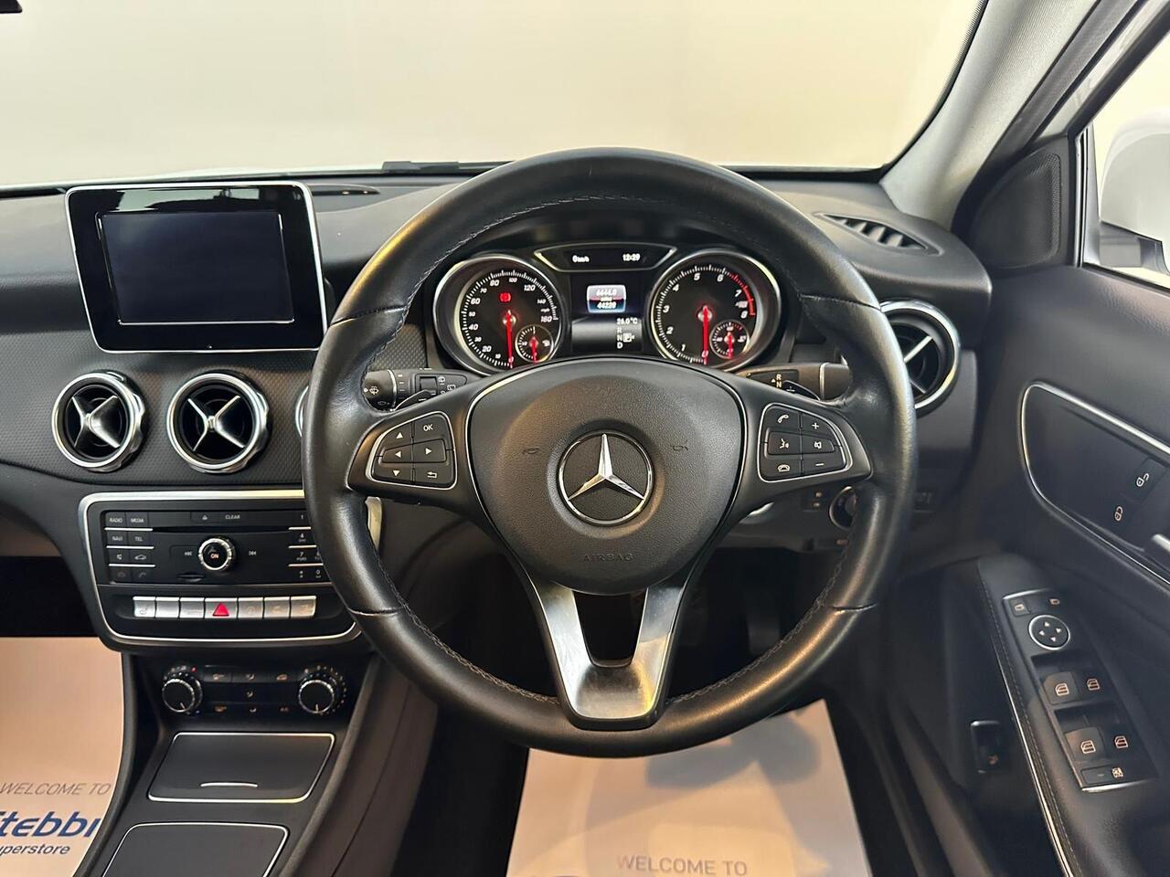 Mercedes-Benz GLA FX68VUB