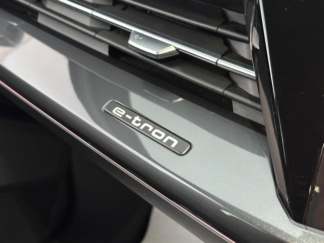 Audi Q4 e-tron SH72GYA