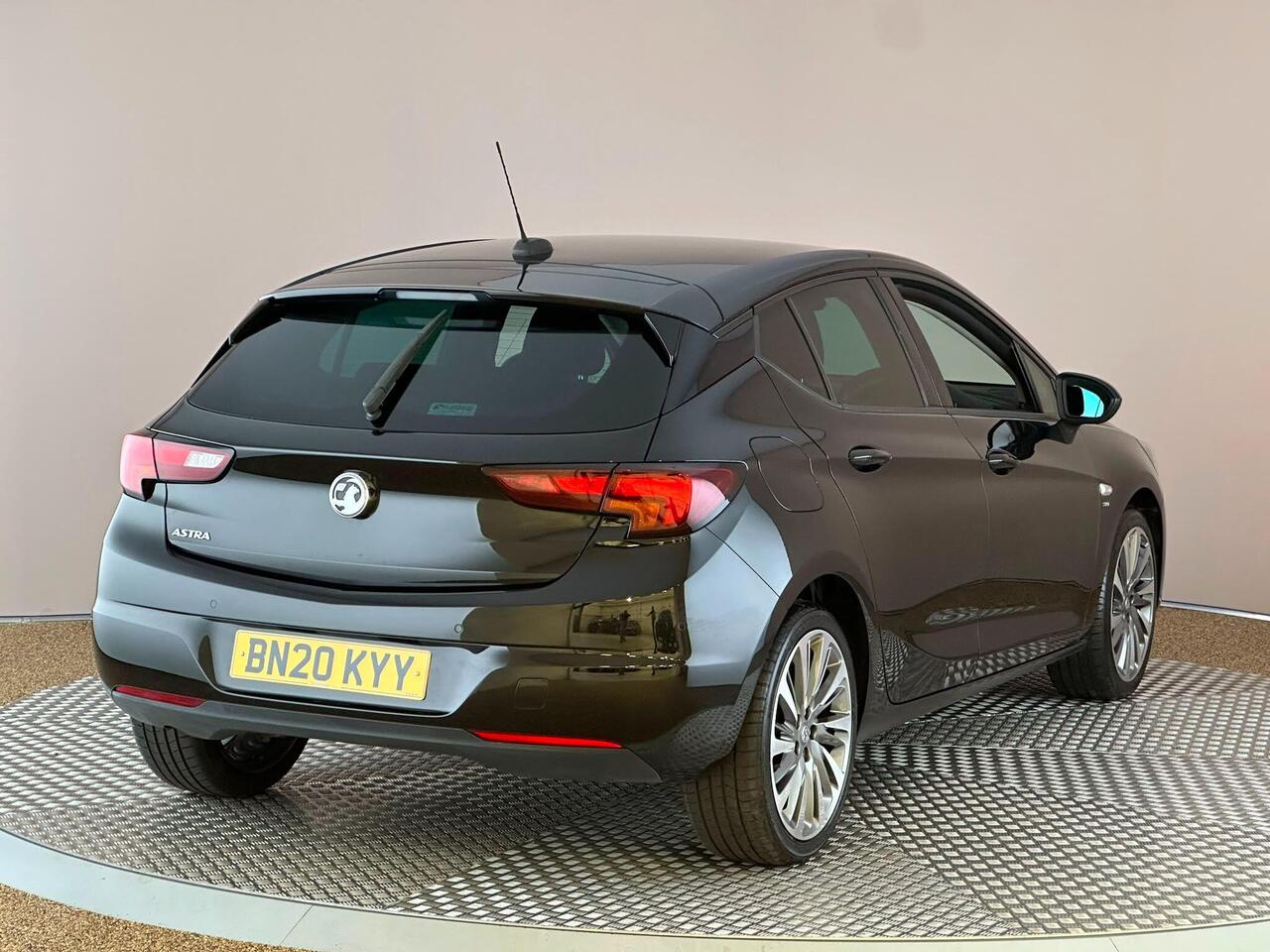 Vauxhall Astra BN20KYY