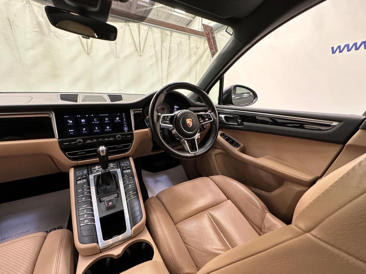 Porsche Macan AE69ODL