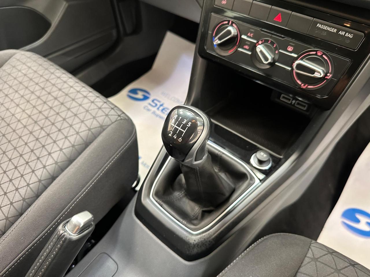 Volkswagen T-Cross RY19MVX