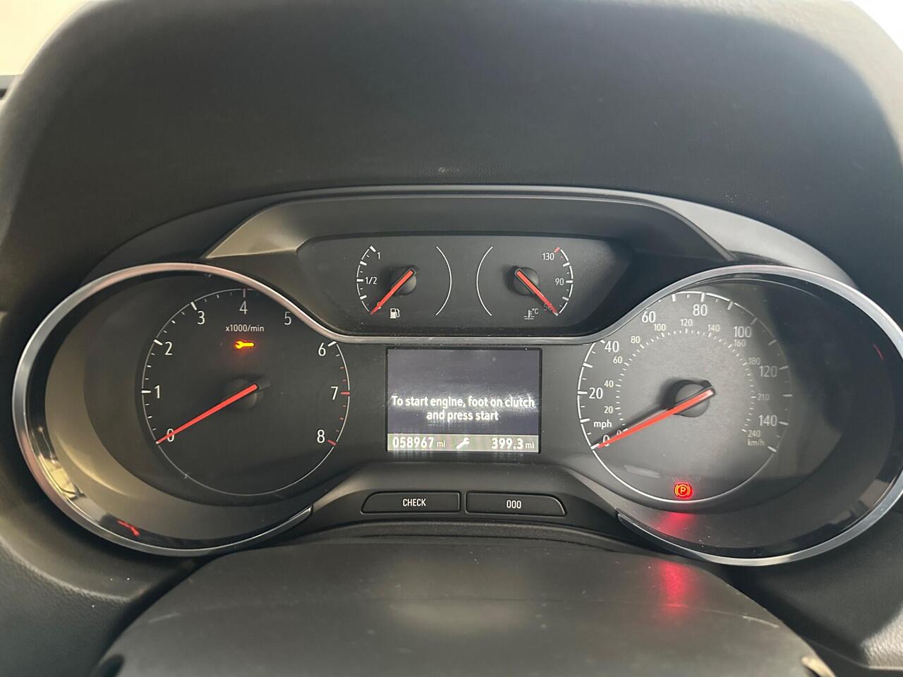 Vauxhall Grandland X KY18FNF