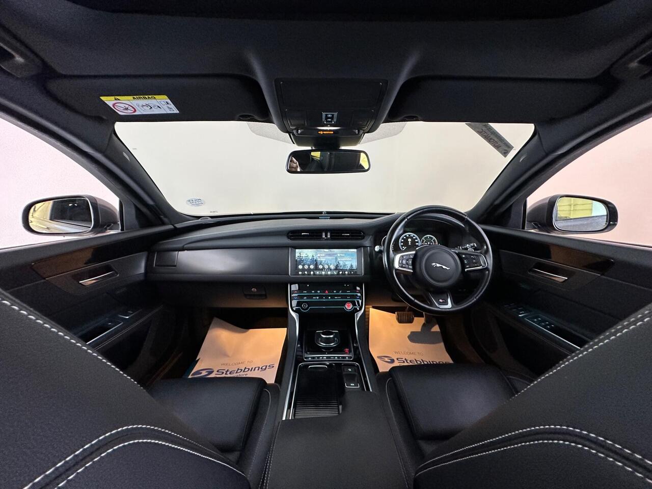 Jaguar XF OV18XCZ
