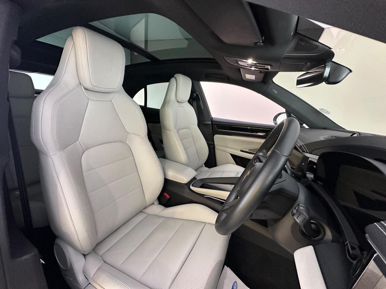 Porsche Macan AK74OLX