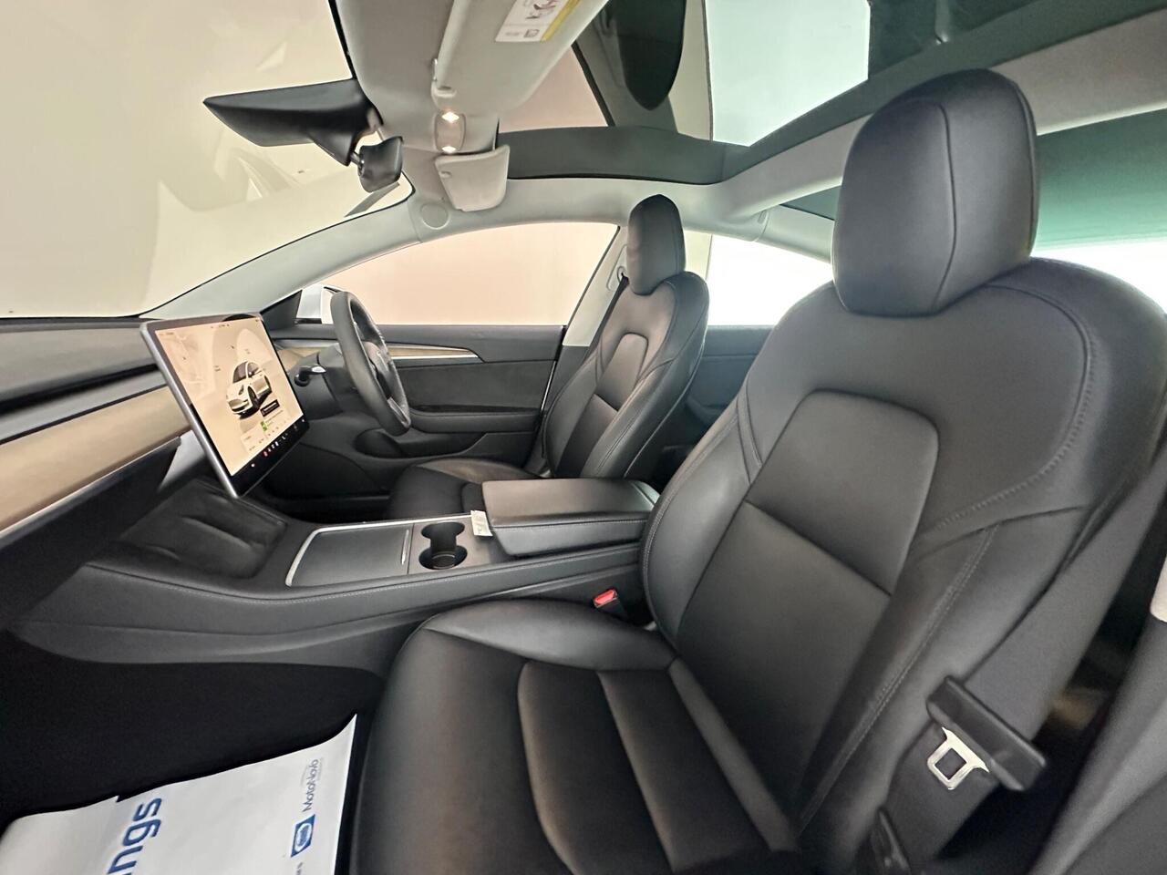 Tesla Model 3 AF22DVZ